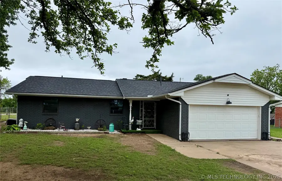 1101 Wade Wells Drive, Henryetta, OK 74437 - #2