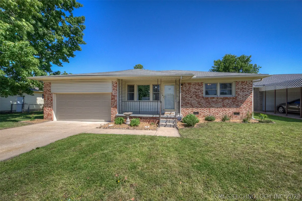 10107 E 22nd Place, Tulsa, OK 74129 - #1