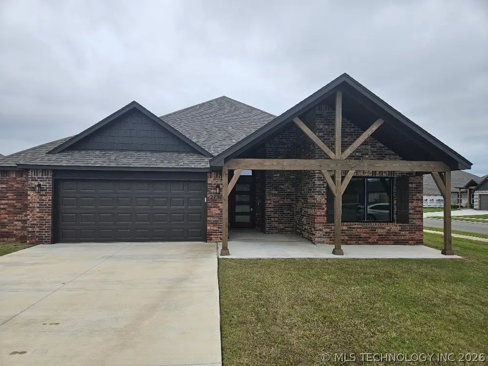 27914 E 108th Place S, Coweta, OK 74429 - #1