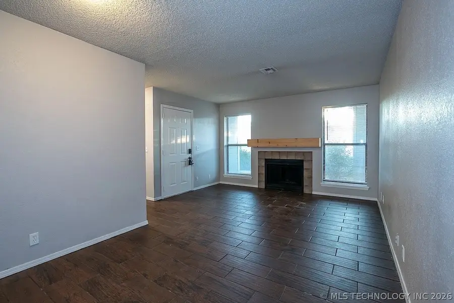 2421 E 87th Street #2D161, Tulsa, OK 74137 - #2