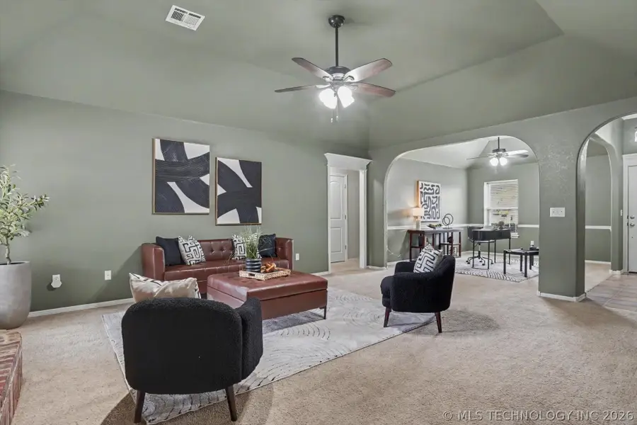 9816 E 109th Street, Owasso, OK 74055 - #3