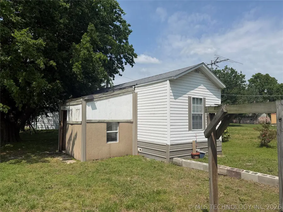 539 S Ruth Street, Nowata, OK 74048 - #2