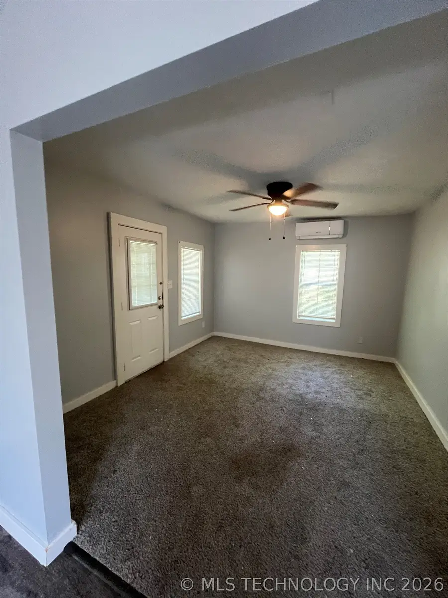 807 N Ridgeway Street, Sapulpa, OK 74066 - #3