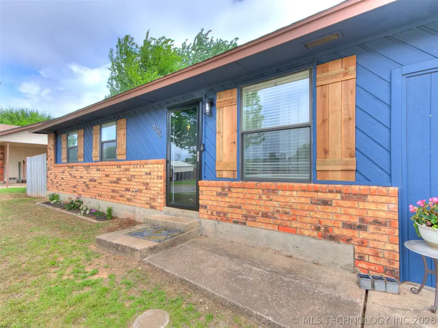 606 Holsey Drive, Noble, OK 73068 - #3