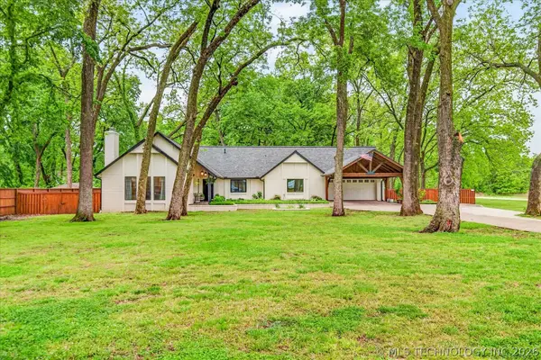 2301 Camden Court, Bartlesville, OK 74006