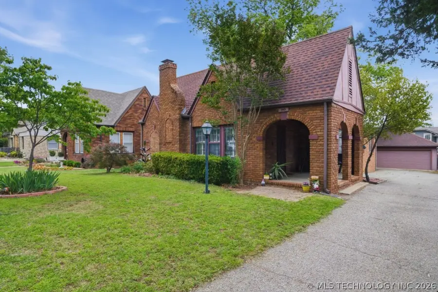 1915 S Yorktown Avenue, Tulsa, OK 74104 - #2