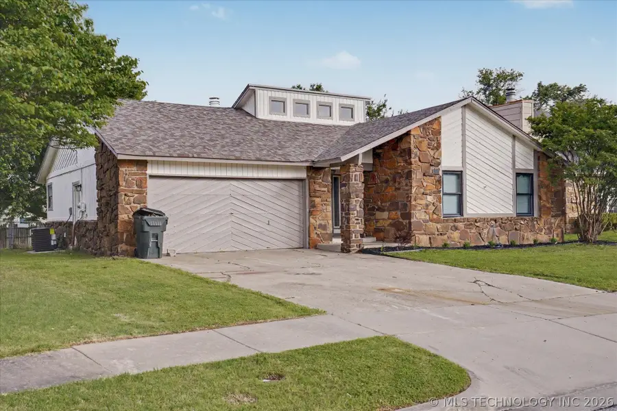 8426 N 117th East Avenue, Owasso, OK 74055 - #2