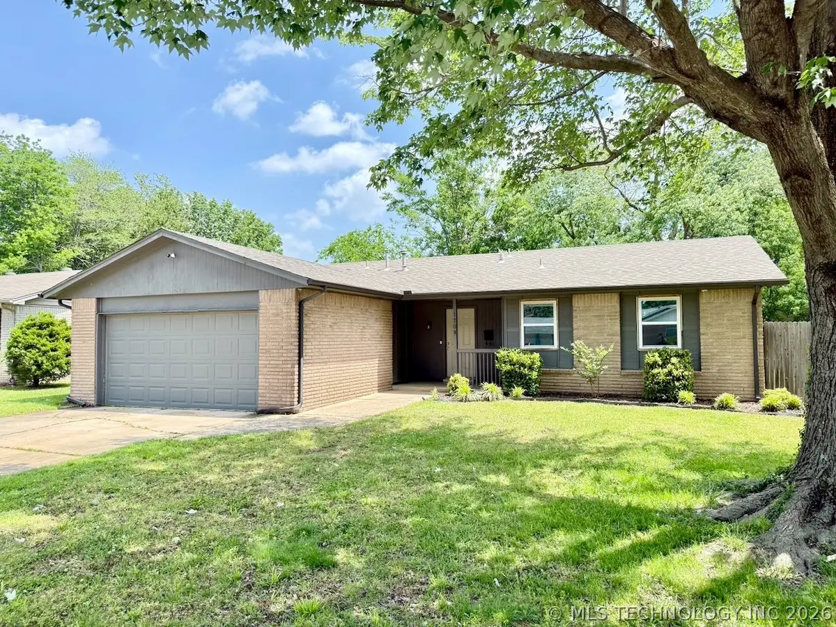 1709 S 4th Street, Broken Arrow, OK 74012 - #1