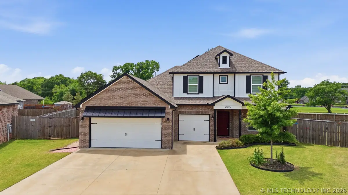 2017 W Fredericksburg Court, Broken Arrow, OK 74011 - #1
