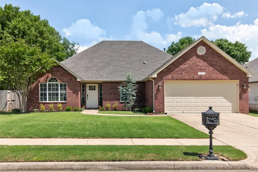 12429 S 99th East Avenue, Bixby, OK 74008 - #2