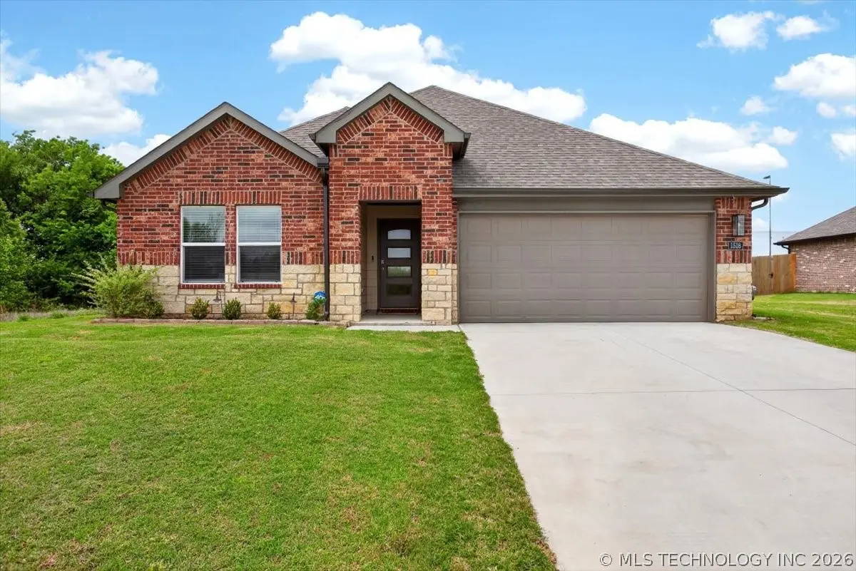 1518 S 72nd Place, Broken Arrow, OK 74014 - #1
