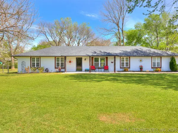 7033 E Battenfield Drive, Claremore, OK 74019
