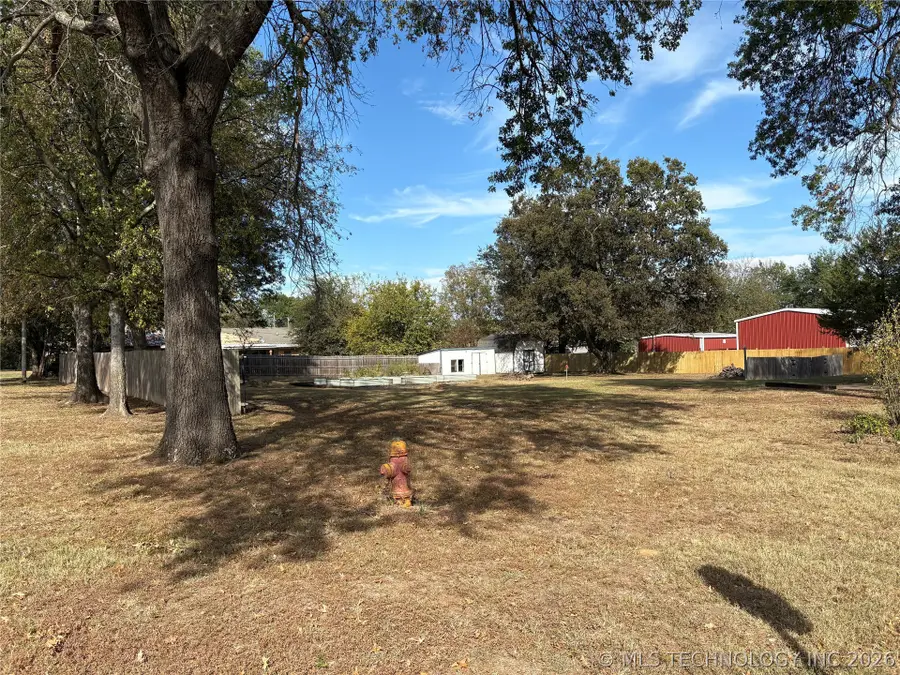 701 NE 4th Street, Wagoner, OK 74467 - #2