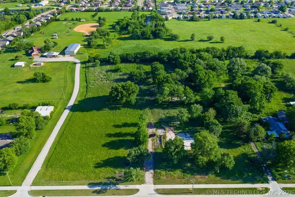 11702 116th Street, Collinsville, OK 74021