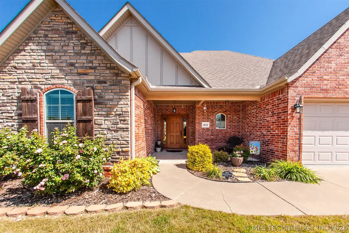 5610 Nottingham Place, Bartlesville, OK 74006 - #1