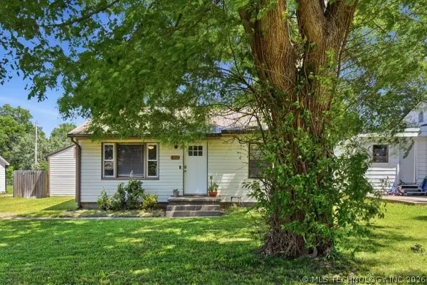 302 E 12th Street, Claremore, OK 74017
