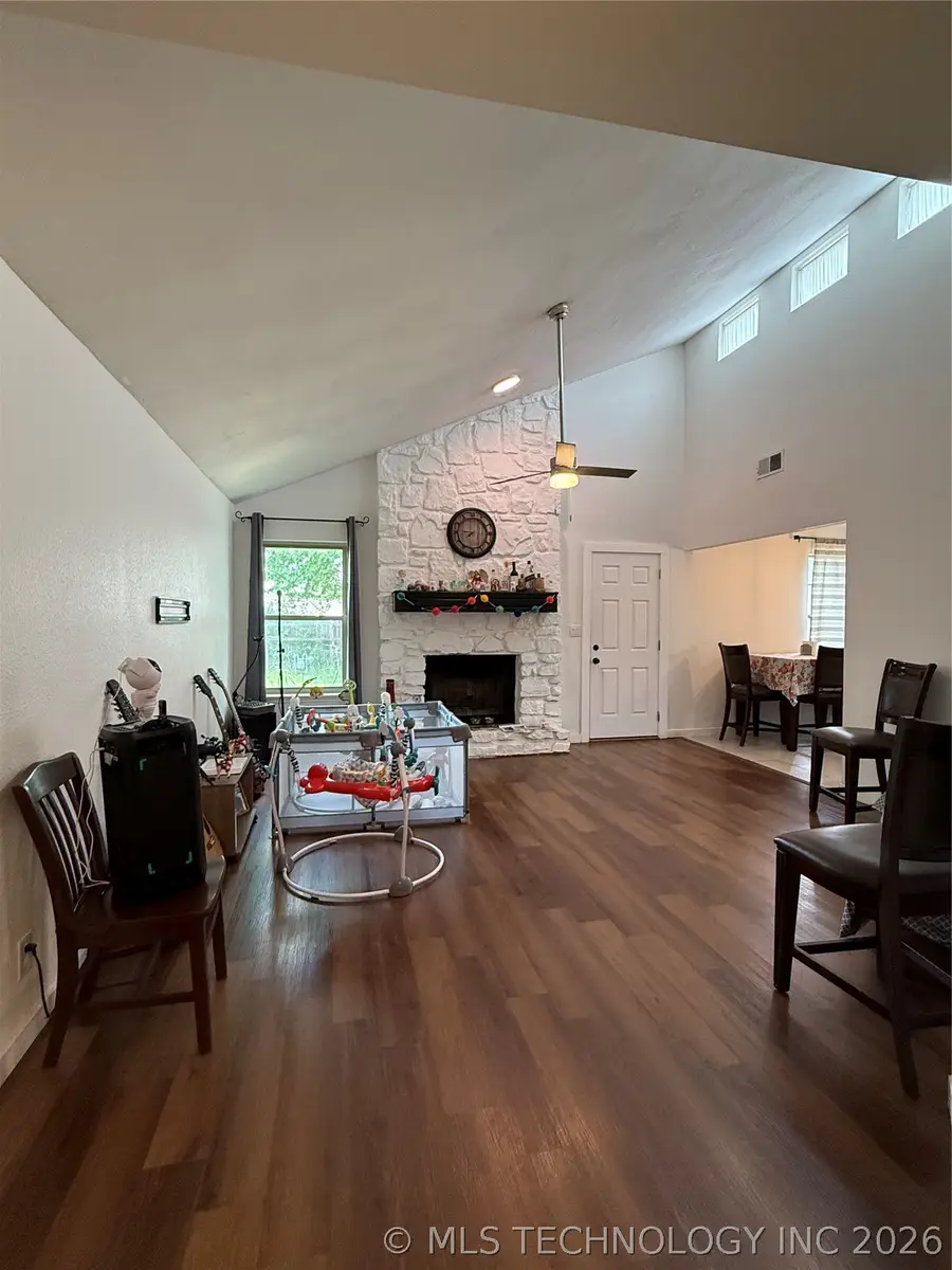 11207 S 1st Street, Jenks, OK 74037 - #2