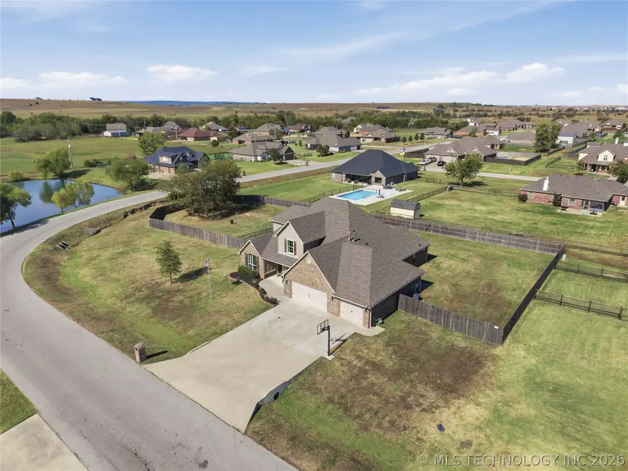 4011 E 127th Street, Skiatook, OK 74070 - #3