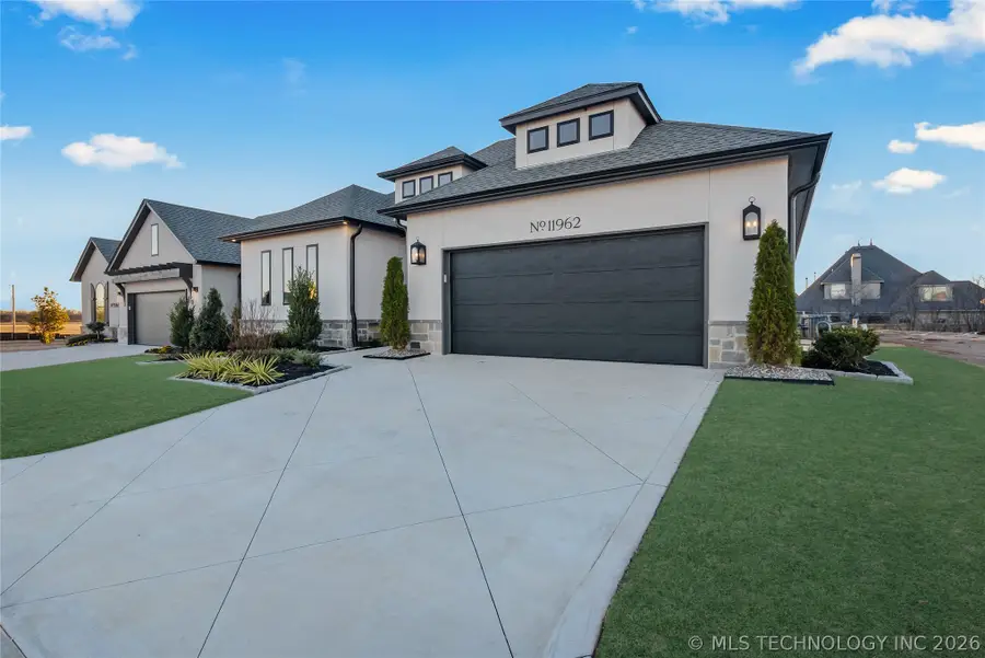 11962 S 94th East Avenue, Bixby, OK 74008 - #2