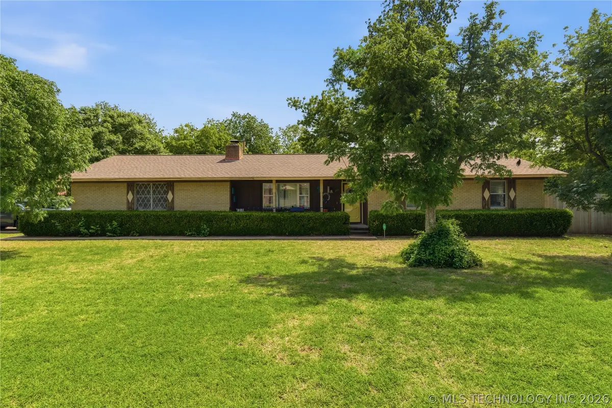 411 N Forest Street, Jenks, OK 74037 - #1