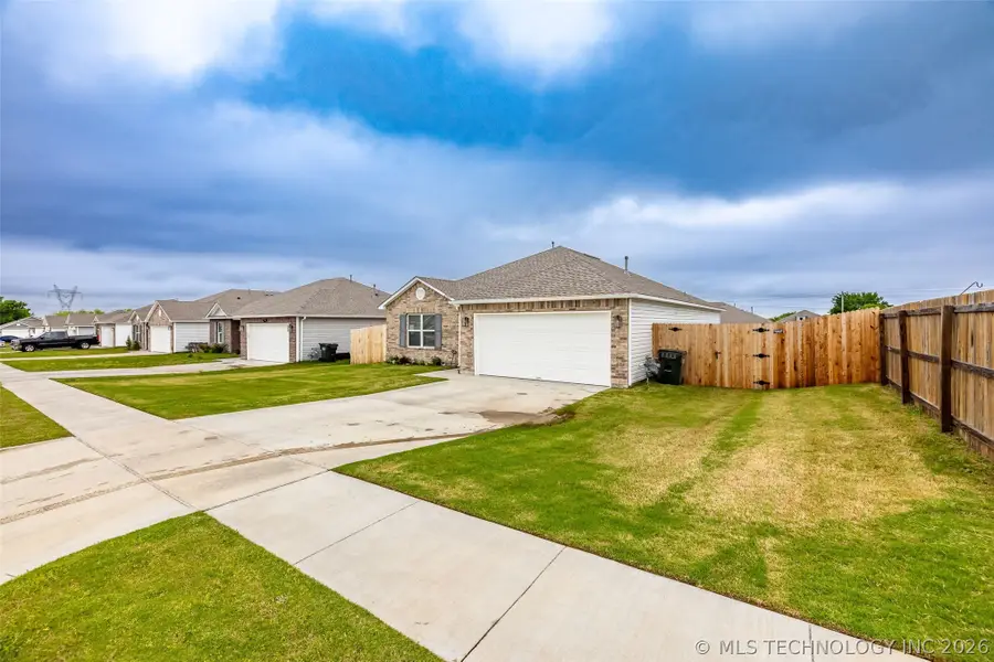 23317 E 114th Street S, Broken Arrow, OK 74014 - #2