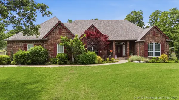 15954 Cherokee Boulevard, Skiatook, OK 74070
