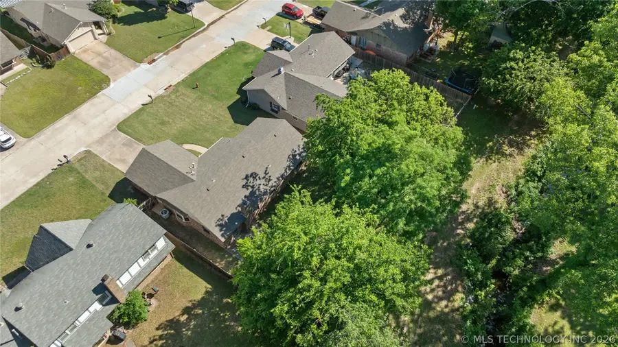 1929 W Oakridge Street, Broken Arrow, OK 74012 - #3