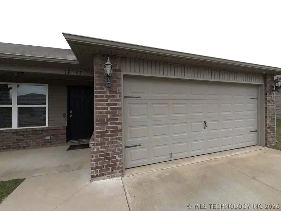 10147 E Larry Street, Claremore, OK 74017 - #2