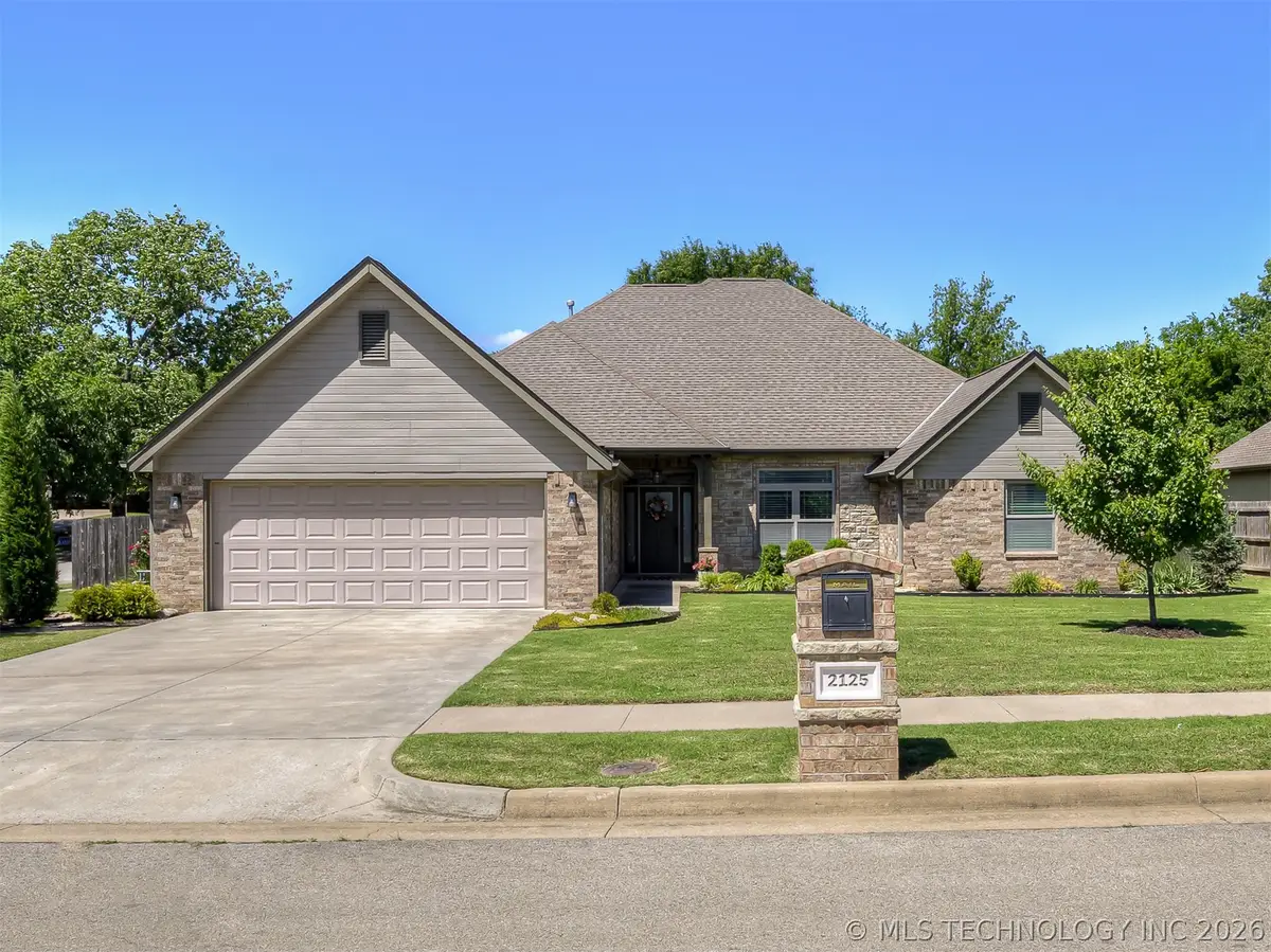 2125 Turtle Creek Street, Bartlesville, OK 74006 - #1