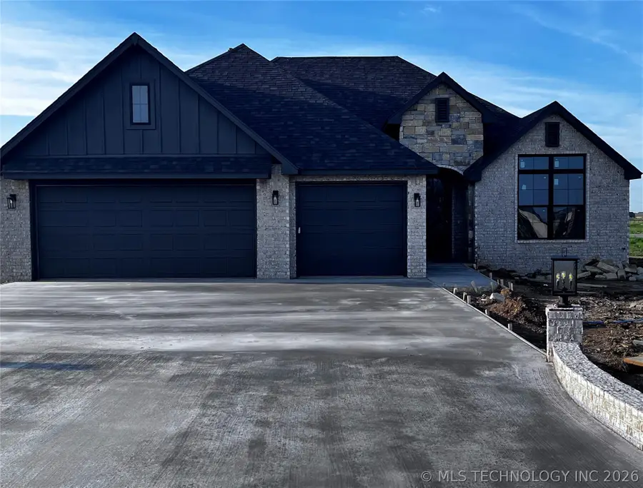 5677 E 136th Place, Collinsville, OK 74021 - #3