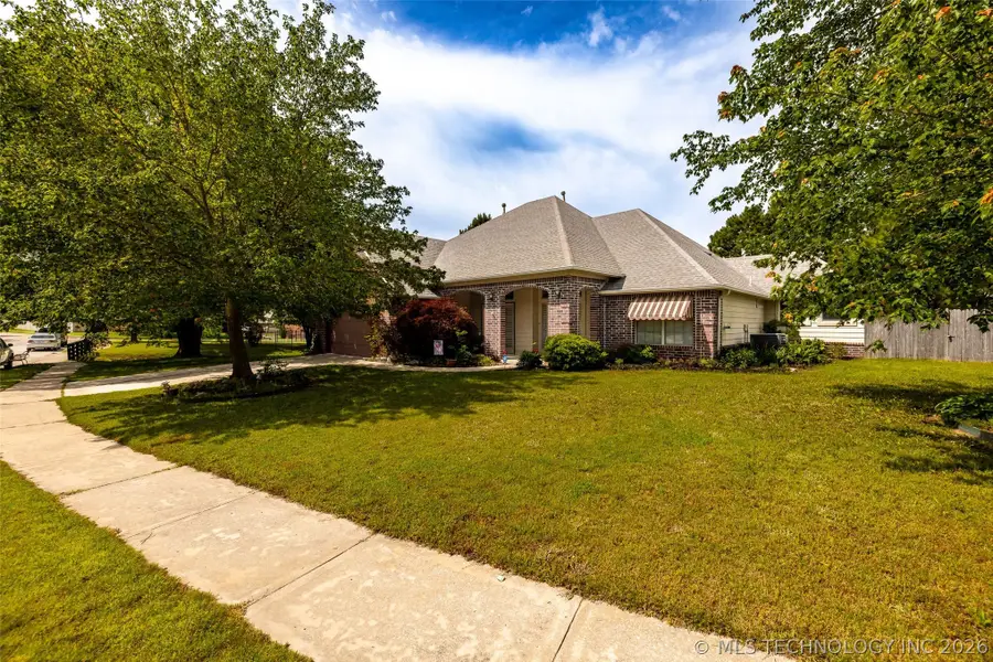 6304 E Galveston Street, Broken Arrow, OK 74014 - #3