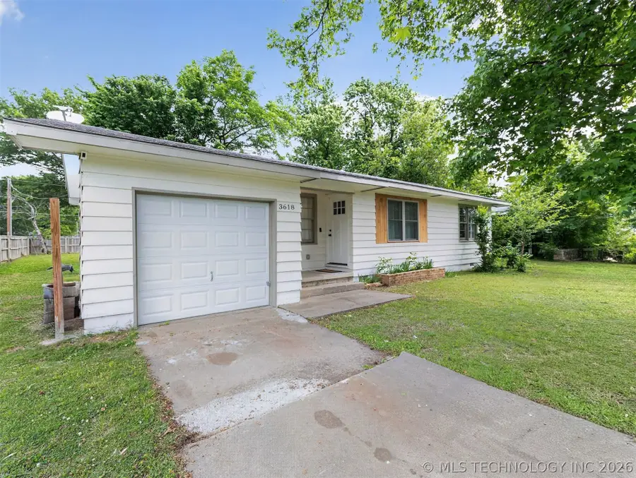 3618 Henrietta Avenue, Bartlesville, OK 74006 - #2
