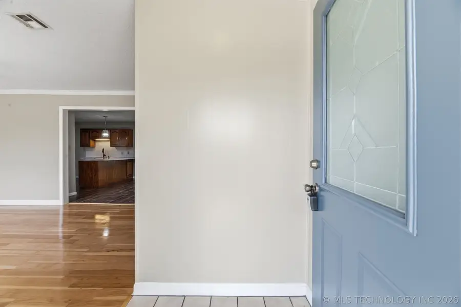 5311 E 32nd Place, Tulsa, OK 74119 - #2