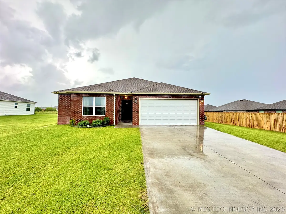 3907 S 150th East Avenue, Tulsa, OK 74134 - #1