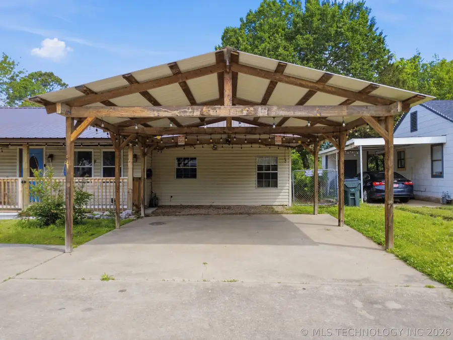 429 E 19th Street, Okmulgee, OK 74447 - #3