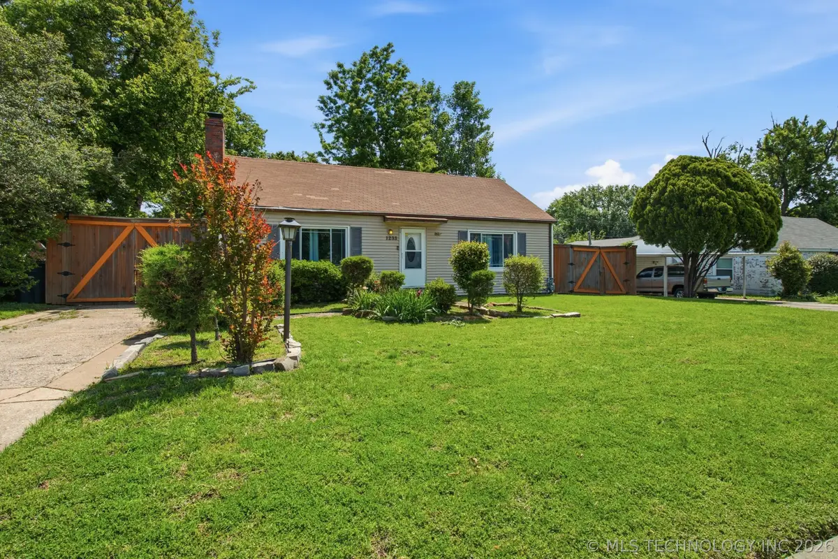 1233 S Allegheny Avenue, Tulsa, OK 74112 - #1