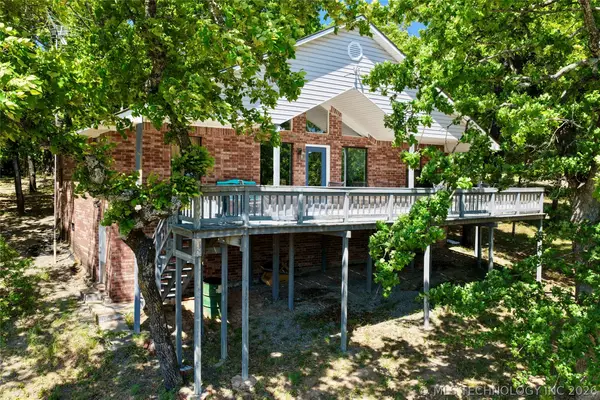 424808 E 1166 Road, Eufaula, OK 74432