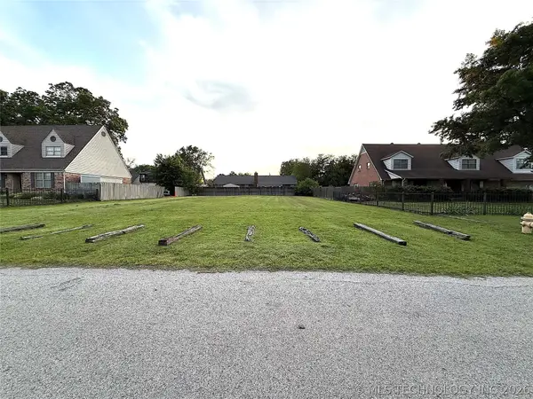 2424 S 92nd East Avenue, Tulsa, OK 74129