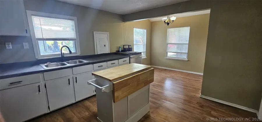 504 S Walnut Street, Sallisaw, OK 74955 - #3