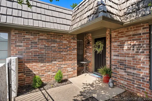 39 SE Shadowlake Drive #39, Bartlesville, OK 74006