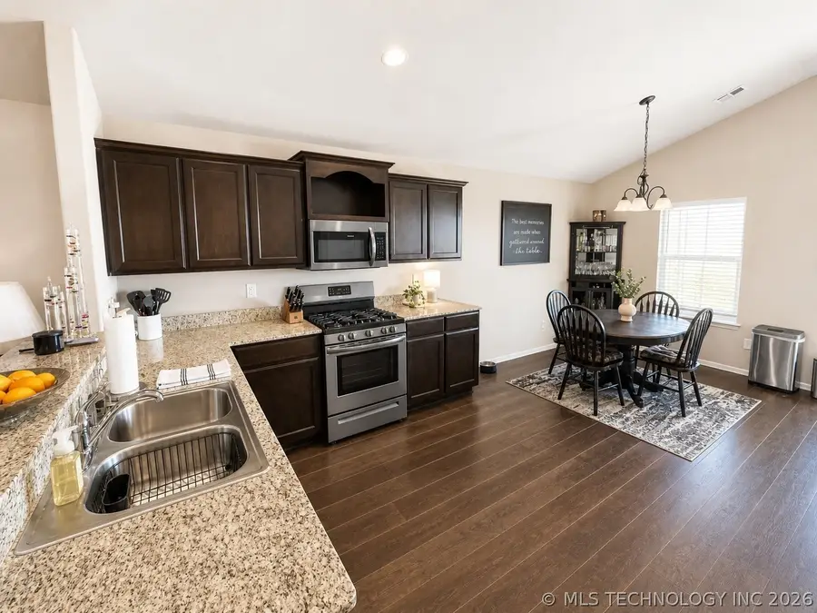 18334 E 43rd Street, Tulsa, OK 74134 - #3