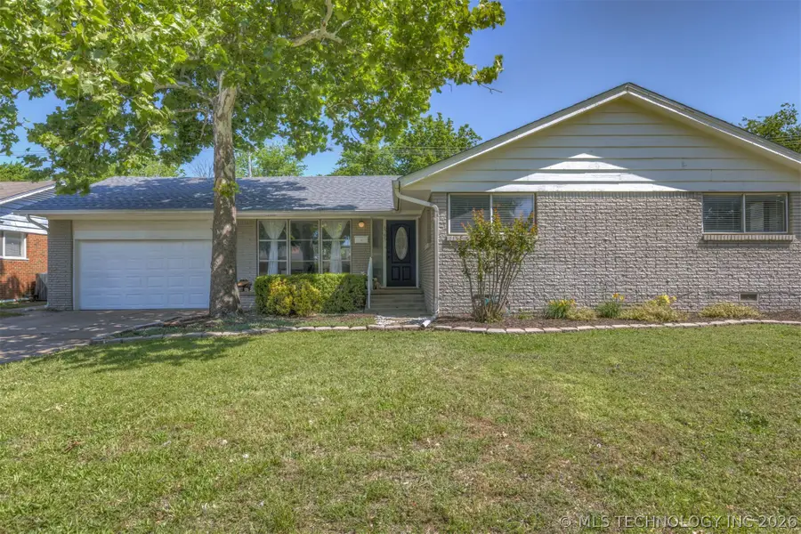 6765 E 26th Place, Tulsa, OK 74129 - #2