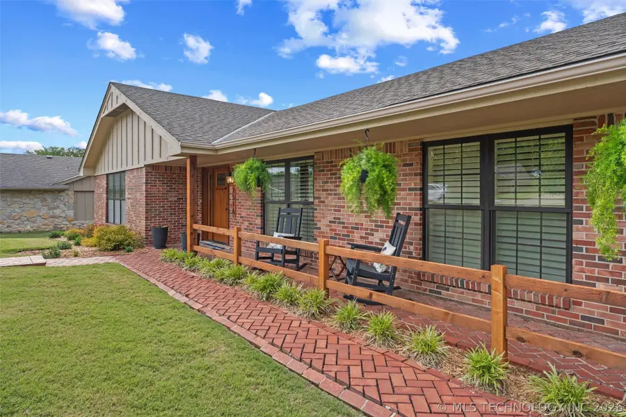2516 Williamsburg Street S, Bartlesville, OK 74006 - #3
