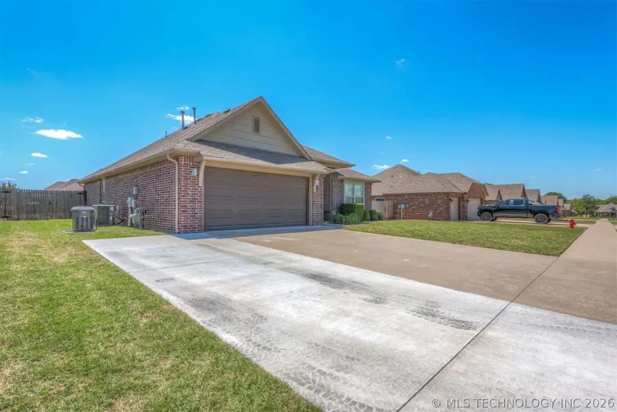 1228 E 134th Street, Glenpool, OK 74033 - #3