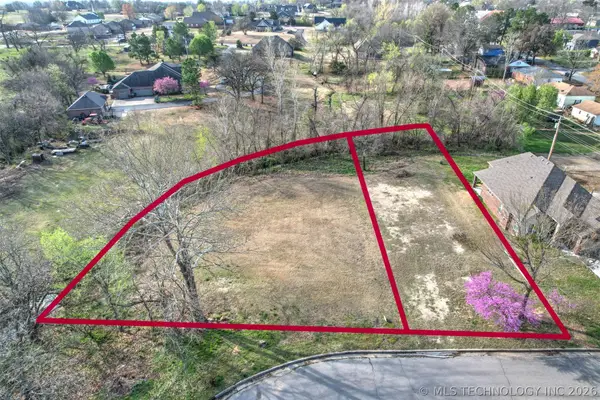 103 Woodview Lane, Sapulpa, OK 74066