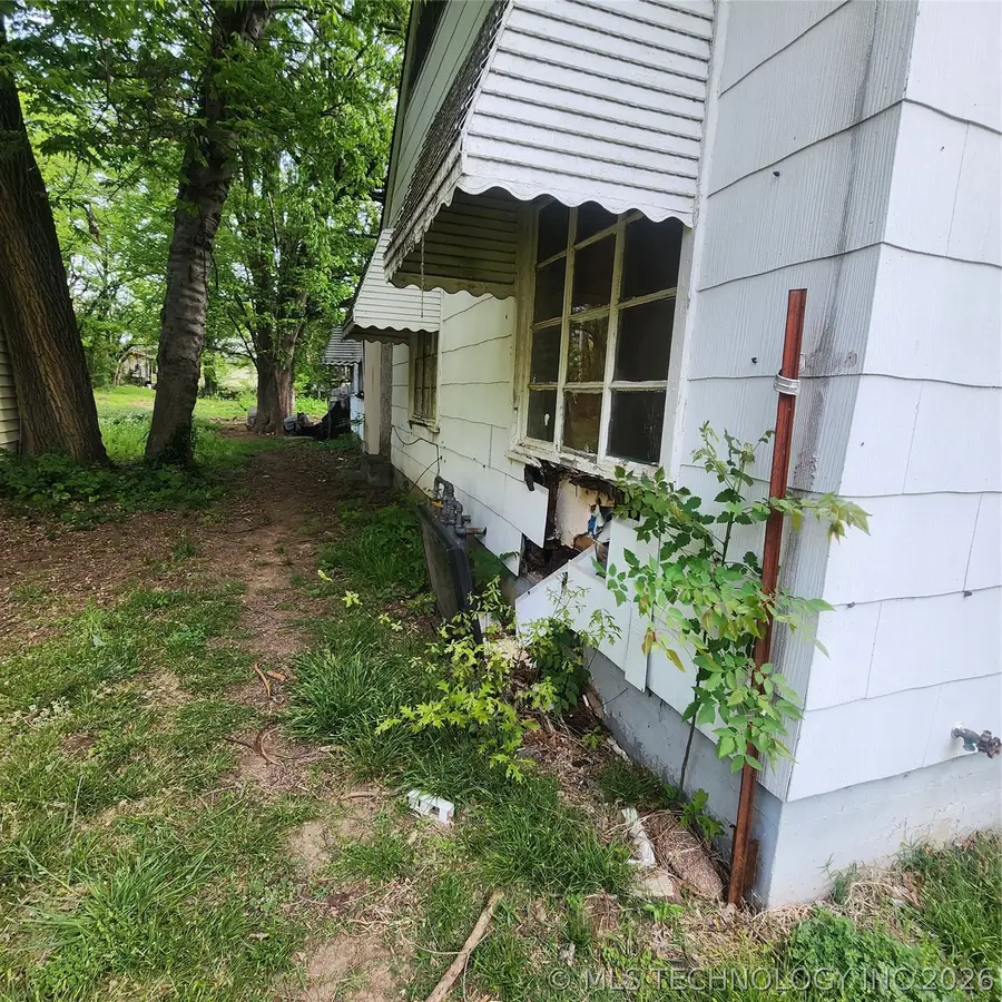 1012 Columbus Avenue, Muskogee, OK 74401 - #2