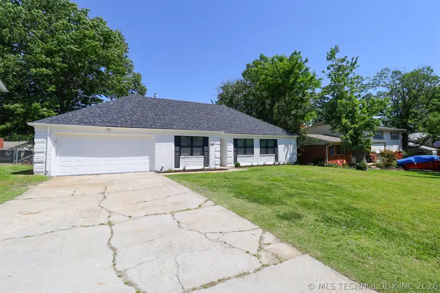 7037 E 58th Place, Tulsa, OK 74145 - #2