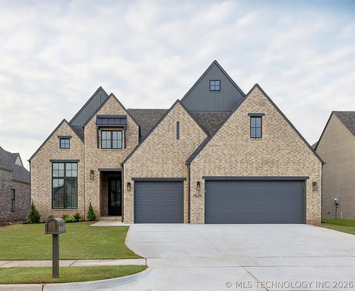 5820 E 127th Street S, Tulsa, OK 74008 - #1
