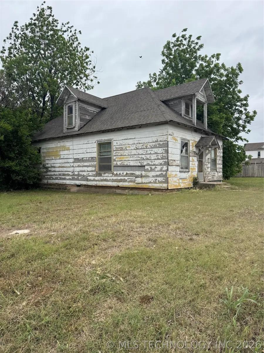 206 Comanche Street, Garber, OK 73738 - #3