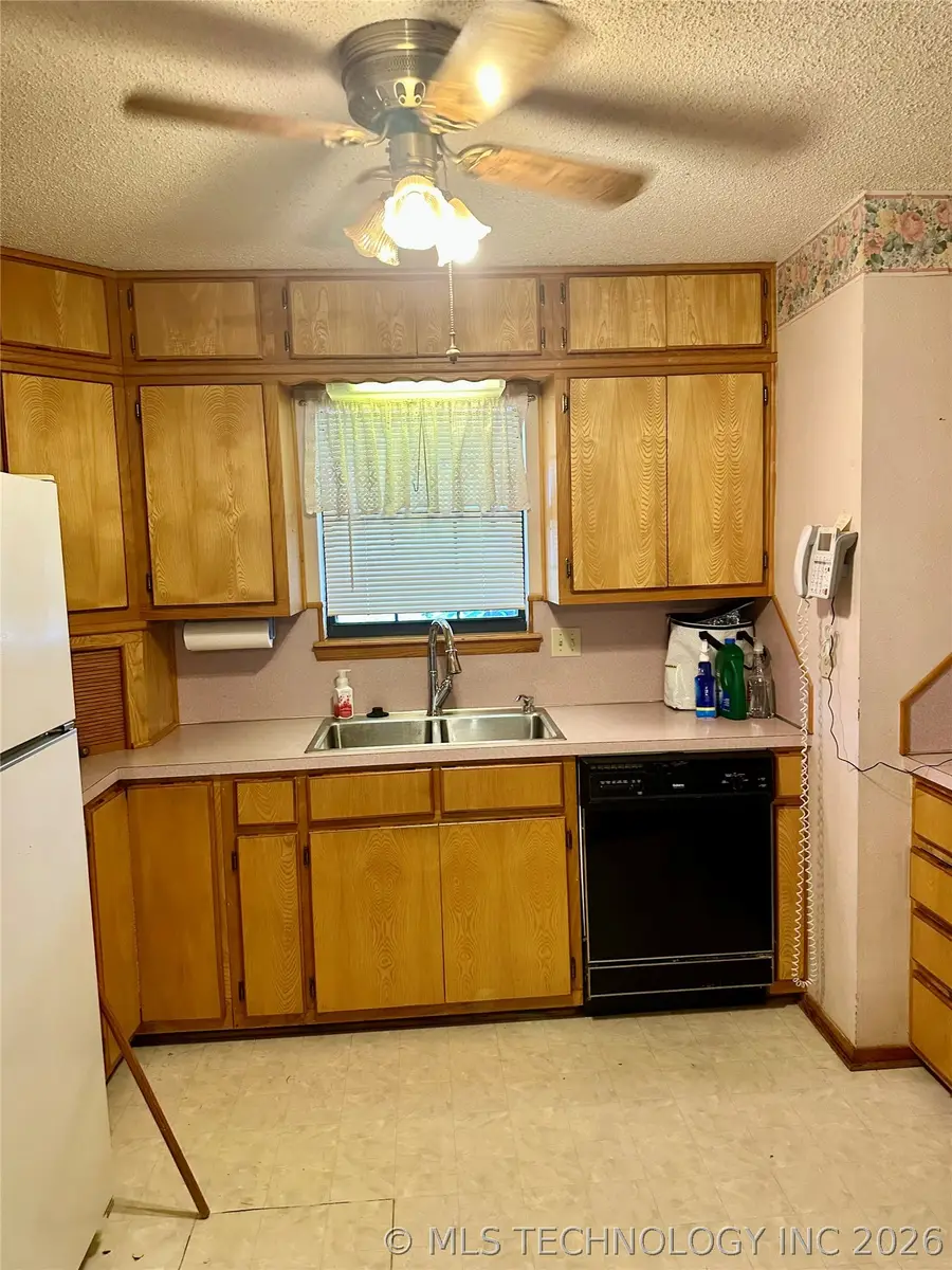 122 Shawna, Durant, OK 74701 - #3